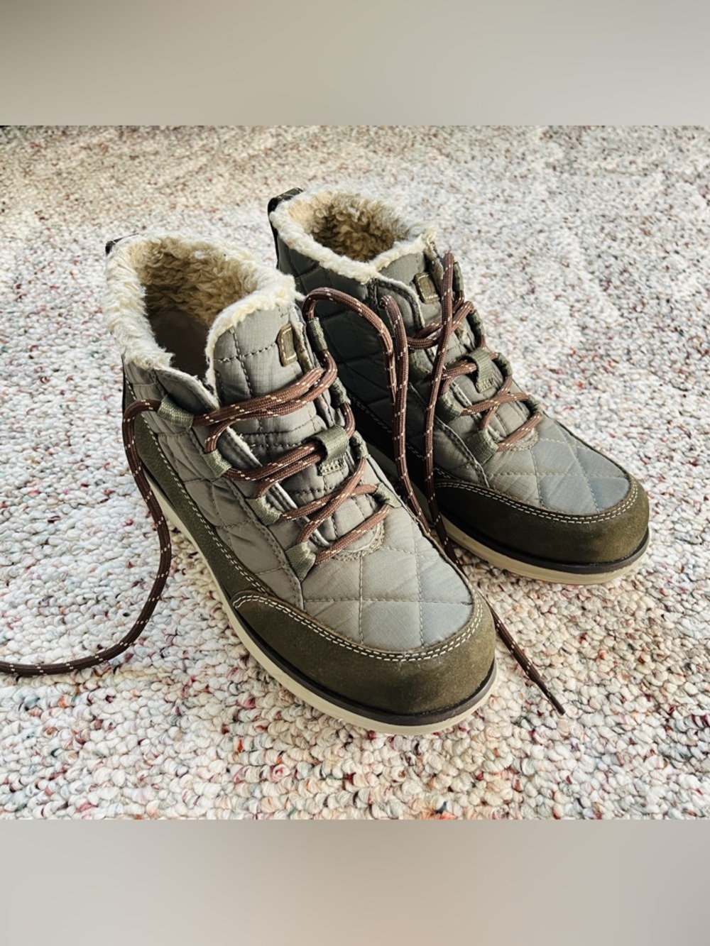 LL Bean Short Winter Rain and Snow Boots Womens size 8.5 Medium